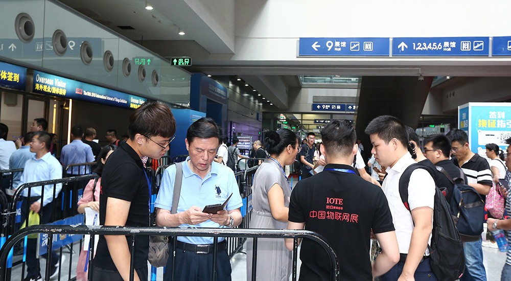 2018���ʮ������������������ļ�չ����ٰ�